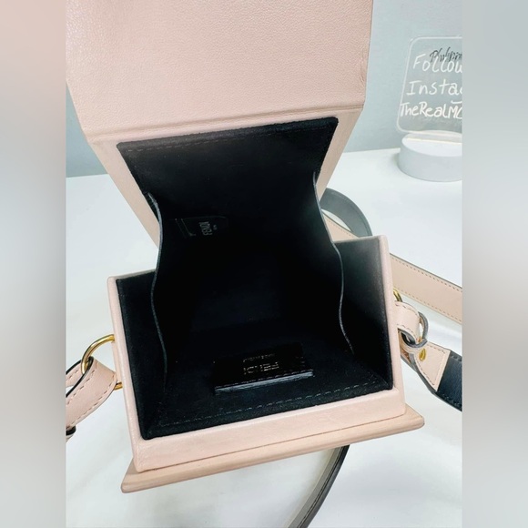 FENDI Pink Vertical Crossbody Logo Box Bag - Picture 6 of 16